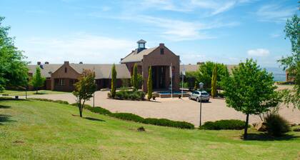 Gooderson Kloppenheim Country Estate