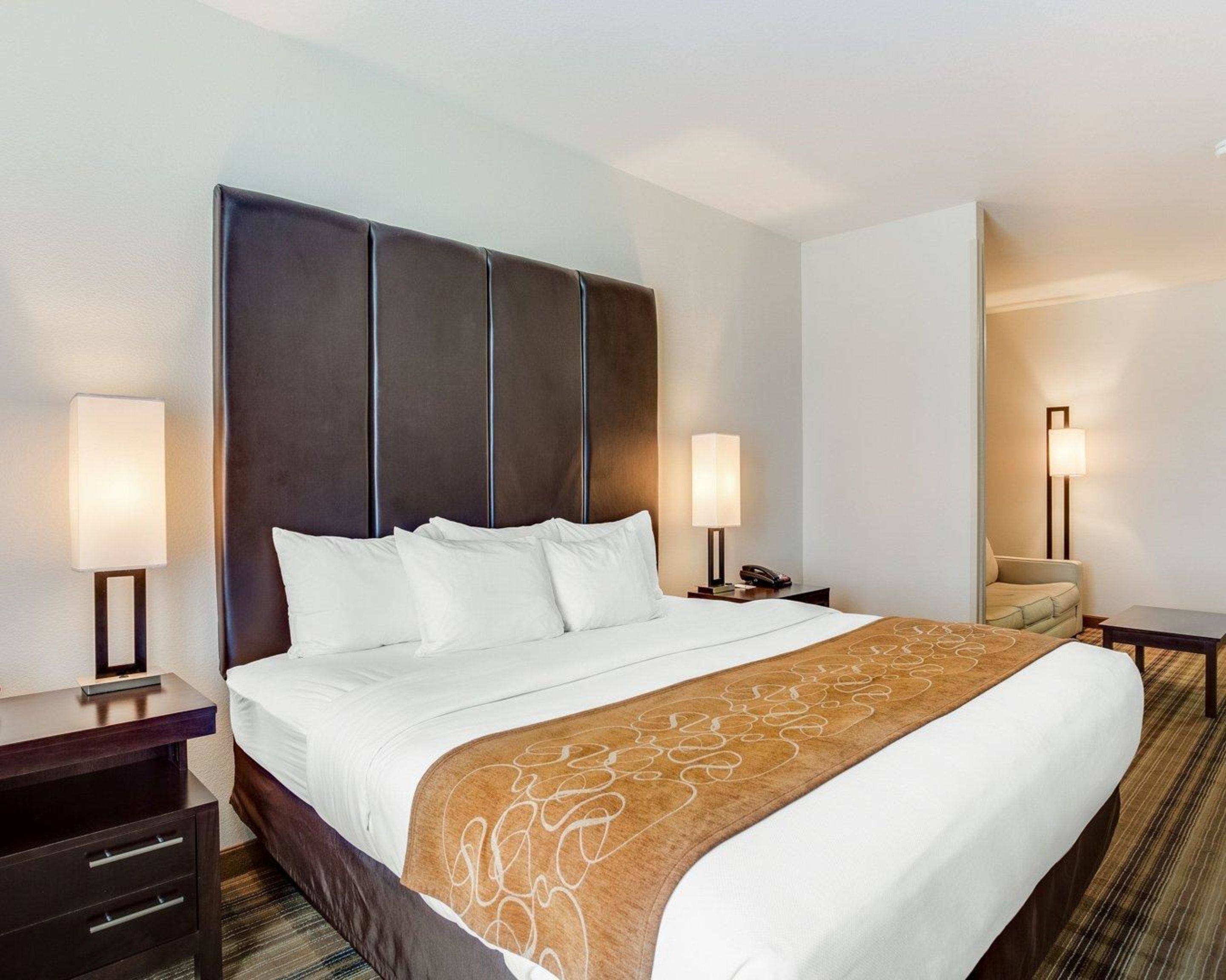 Premium bedding, down comforters, desk, laptop workspace