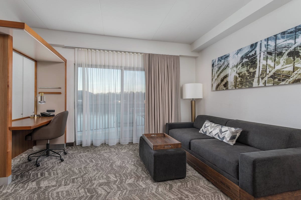 37-inch Smart TV with cable channels, TV, Netflix