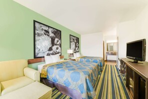 办公桌、熨斗/熨衣板、免费婴儿床、折叠床/加床(额外收费)