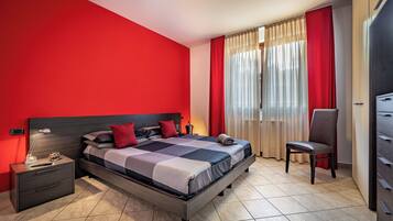 1 bedroom, in-room safe, desk, blackout drapes
