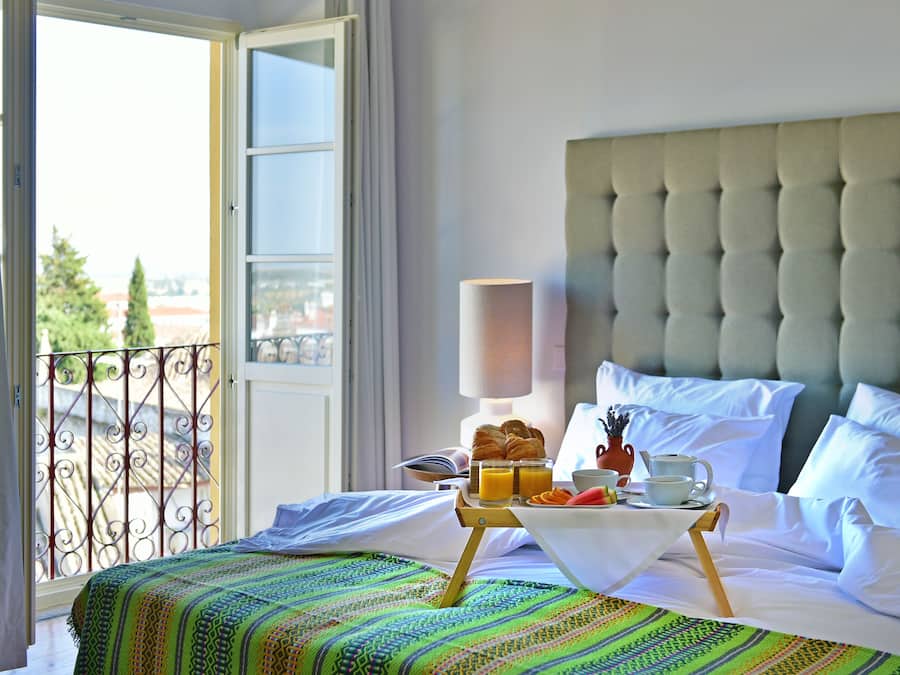 Caja fuerte, wifi gratis, ropa de cama