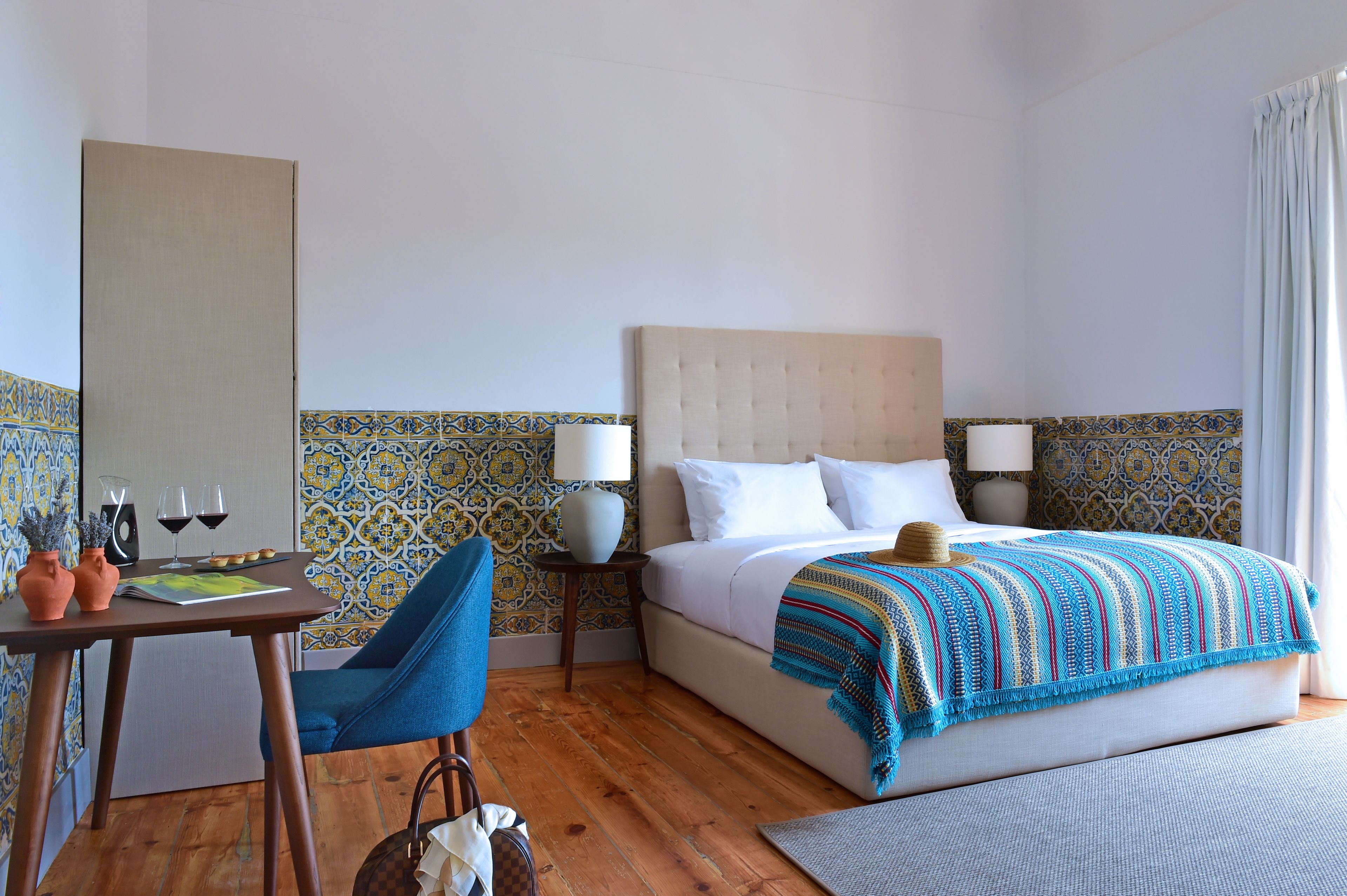 noble rooms | in-room safe, cots/infant beds, free wifi, bed sheets