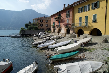 Lake. Mamma Ciccia