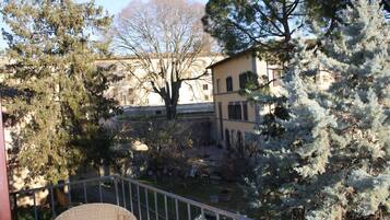 ์ปดํฌํธ ๋๋ธ๋ฃธ | ๋ฐ์ฝ๋