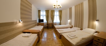 Brama Hostel