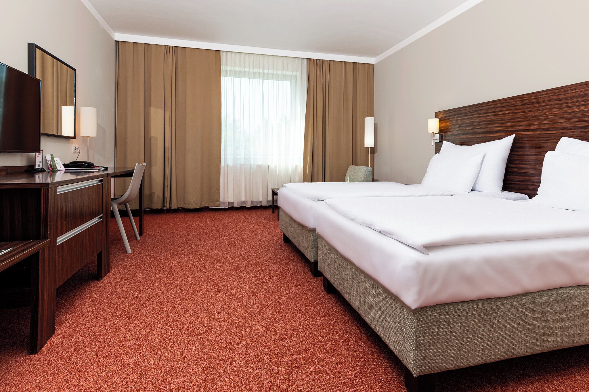 Premium bedding, minibar, in-room safe, desk