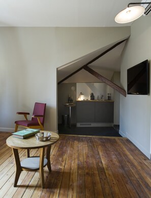 Suite, 1 slaapkamer | Privékeuken | Een minikoelkast, een microgolfoven, een espressoapparaat