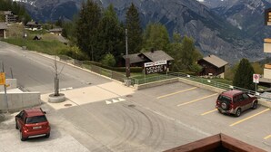 View from property - Hotel de la Poste, Restaurant et Bar (Riddes)