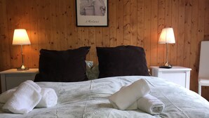 Double Room - Hotel de la Poste, Restaurant et Bar (Riddes)