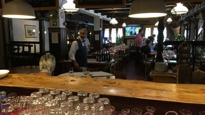 Lunch and dinner served  - Hotel de la Poste, Restaurant et Bar (Riddes)