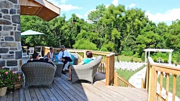 Sun deck