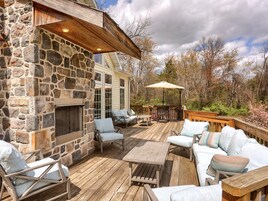 Sun deck
