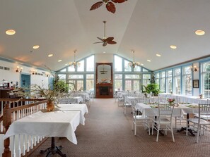 Dining - Battlefield Bed & Breakfast Inn (Gettysburg)