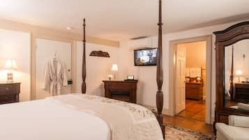 Room | 14 bedrooms, premium bedding, pillowtop beds, individually decorated