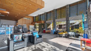 Interior entrance - Tasman Holiday Parks - Christchurch (Christchurch)