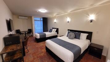 Standard Triple Room, 1 Bedroom, Jetted Tub