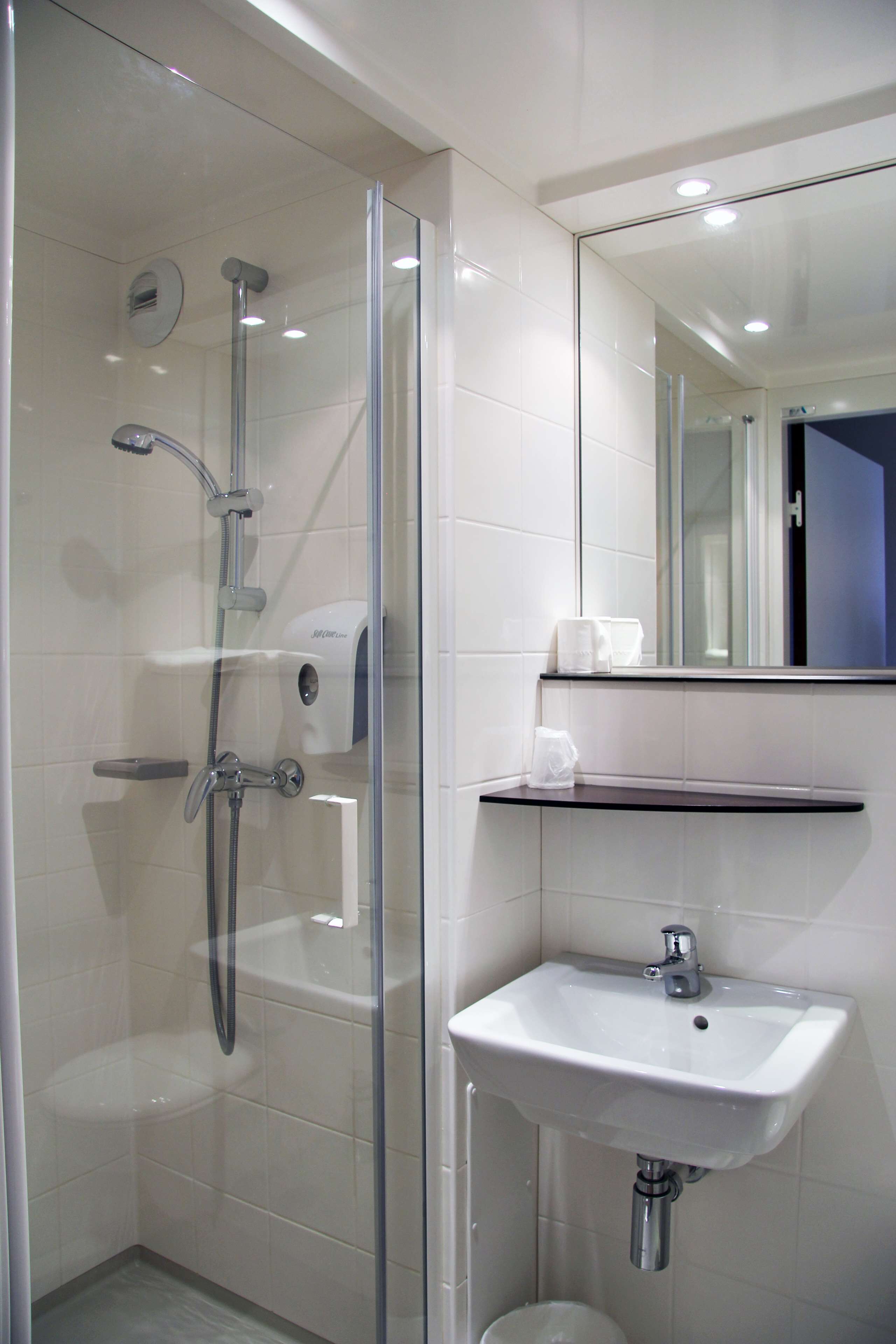 shower, eco-friendly toiletries, towels