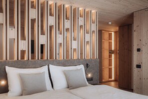 Premium bedding, down duvets, in-room safe, desk - Saltria - your Alpine experience (Castelrotto)