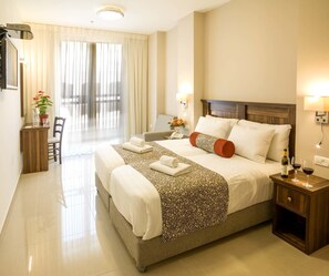 Superior Studio | Minibar, in-room safe, individually decorated, individually furnished - City Center Jerusalem (Jerusalem)