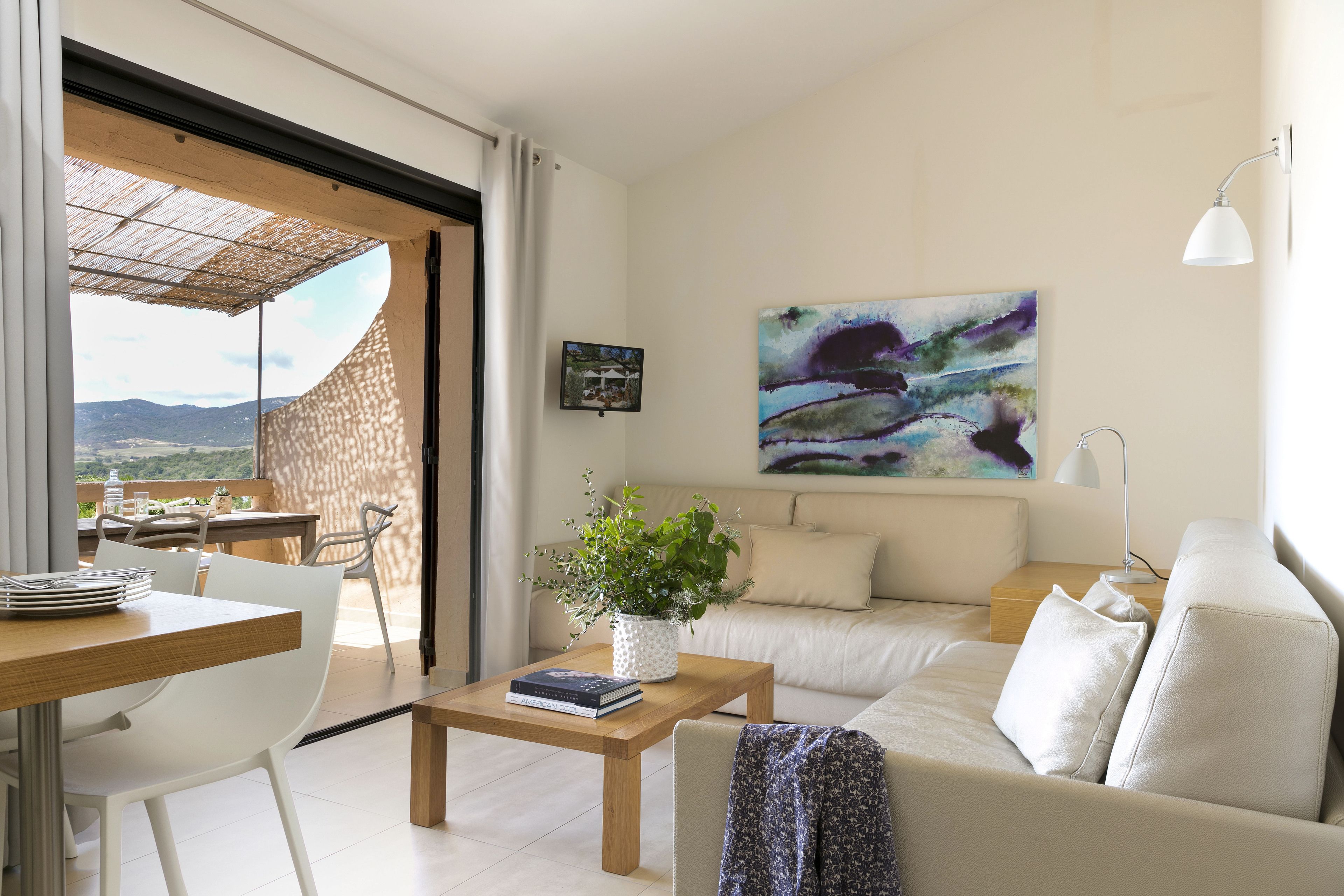 Suite Premium, 1 chambre, vue mer | Coin séjour | Télévision à écran plat