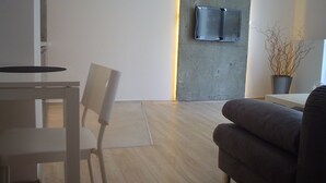 Téléviseur de 32 po avec télévision par câble