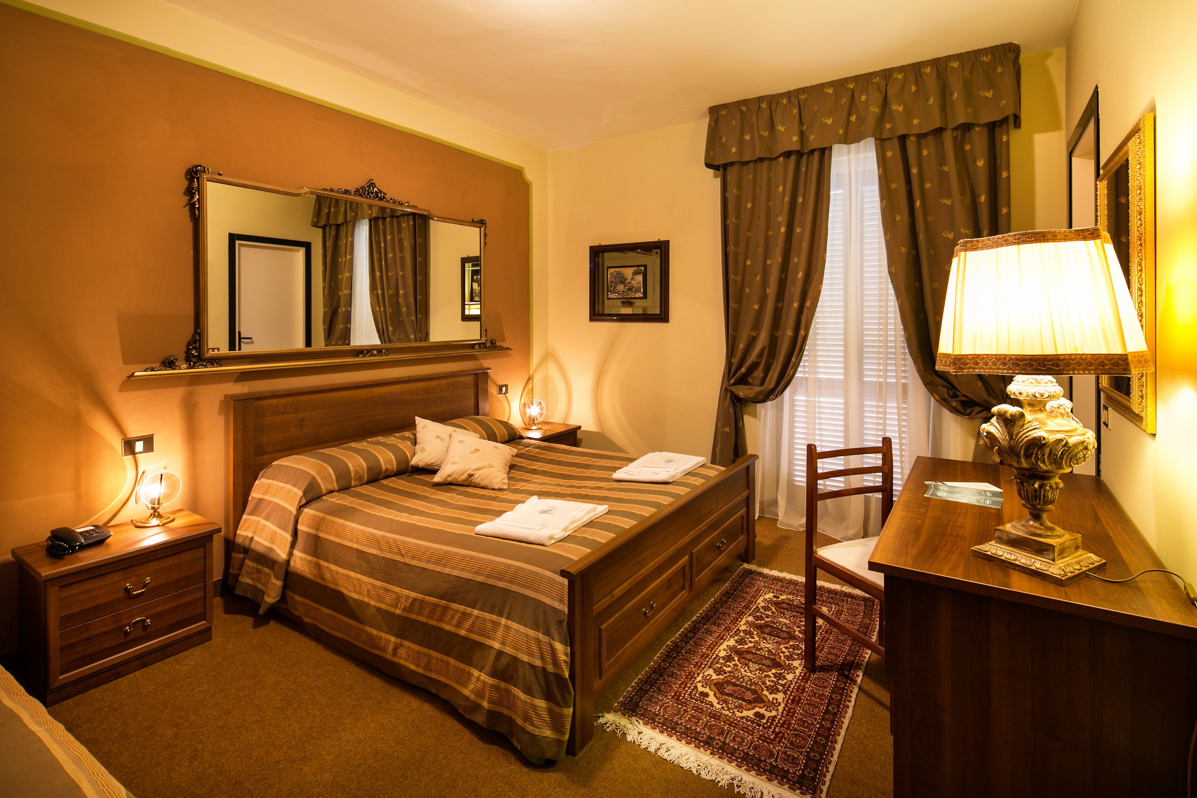 Desk, cribs/infant beds, rollaway beds, free WiFi