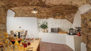 Daily buffet breakfast (EUR 15 per person)