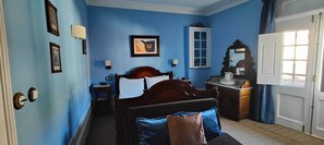 Desk, free WiFi, bed sheets