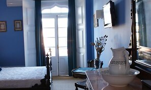 Desk, free WiFi, bed sheets
