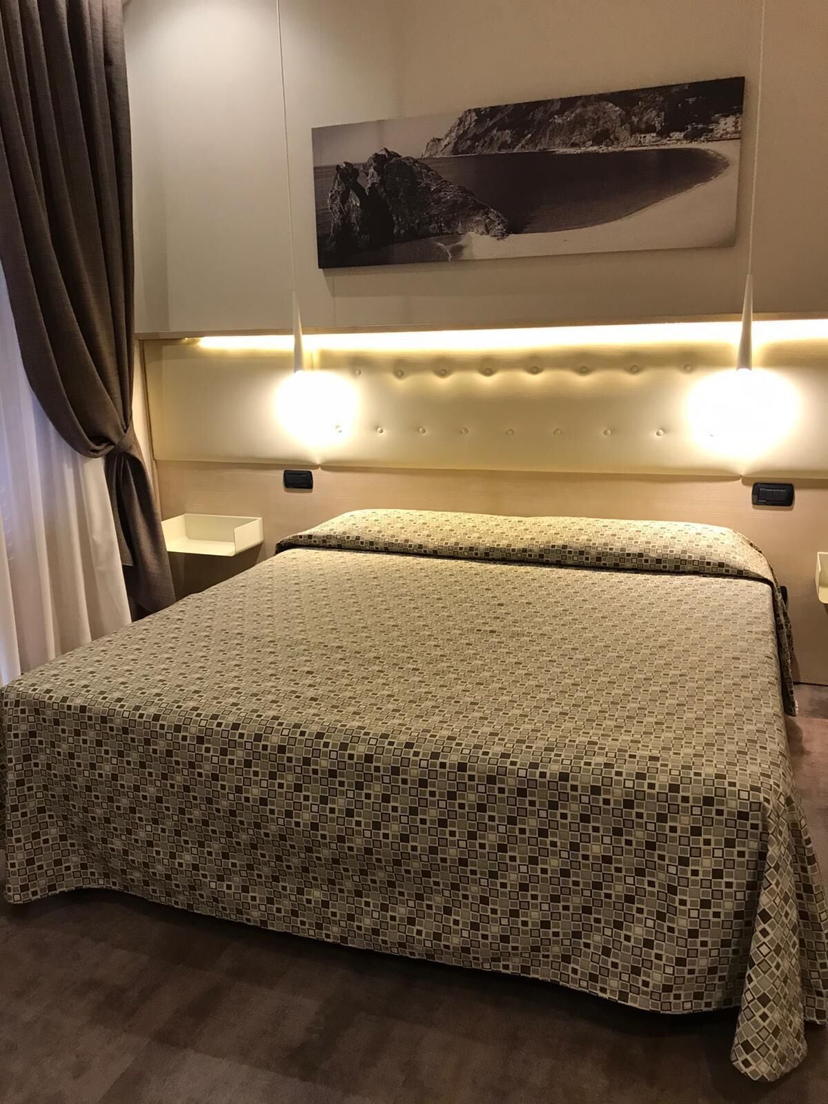 minibar, in-room safe, individually furnished, desk