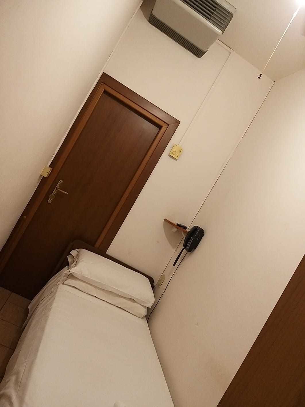 deluxe single room, 1 single bed | desk, free wifi, bed sheets