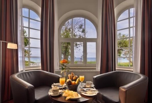 TV - Strandhotel Binz (Binz)