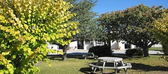 Cromwell Motel