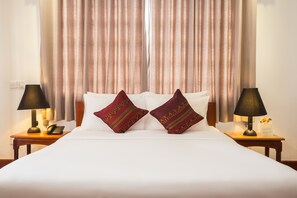 Super Deluxe Balcony Room | 1 bedroom, minibar, in-room safe, desk - Apsara Centrepole Hotel (Siem Reap)