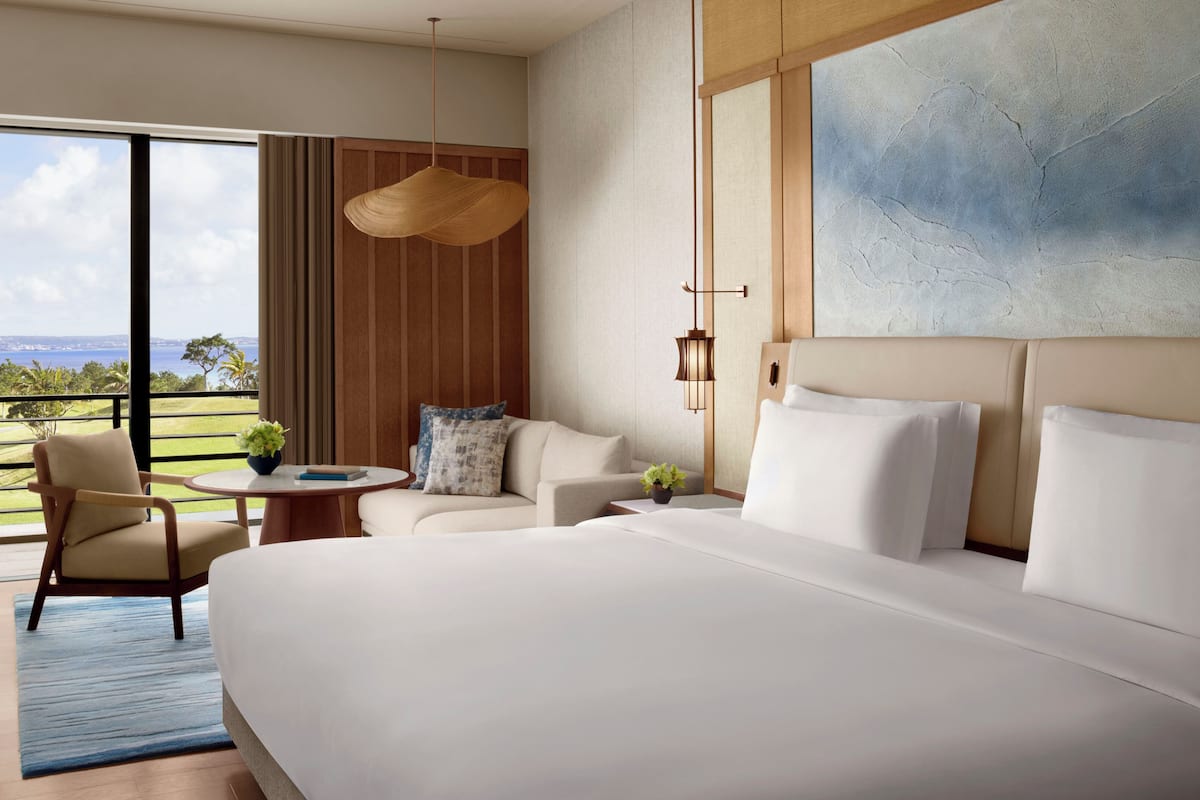 1 bedroom, premium bedding, minibar, in-room safe