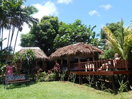 Quarto tradicional (Fale) | Cofres nos quartos, berços grátis, individualmente decorados