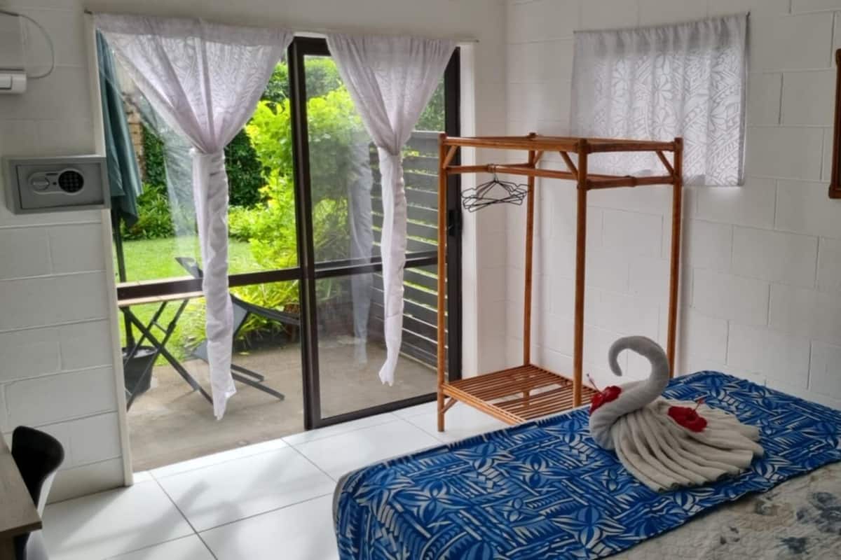 Standard Room with Aircon and Ensuite | In-room safe, individually decorated, individually furnished