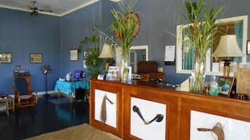 Check-in/check-out kiosk