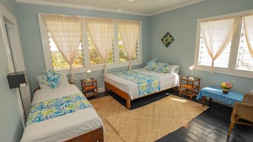 Standaard kamer (Shared Facilities) | Een kluis op de kamer, individueel gedecoreerd, individueel gemeubileerd