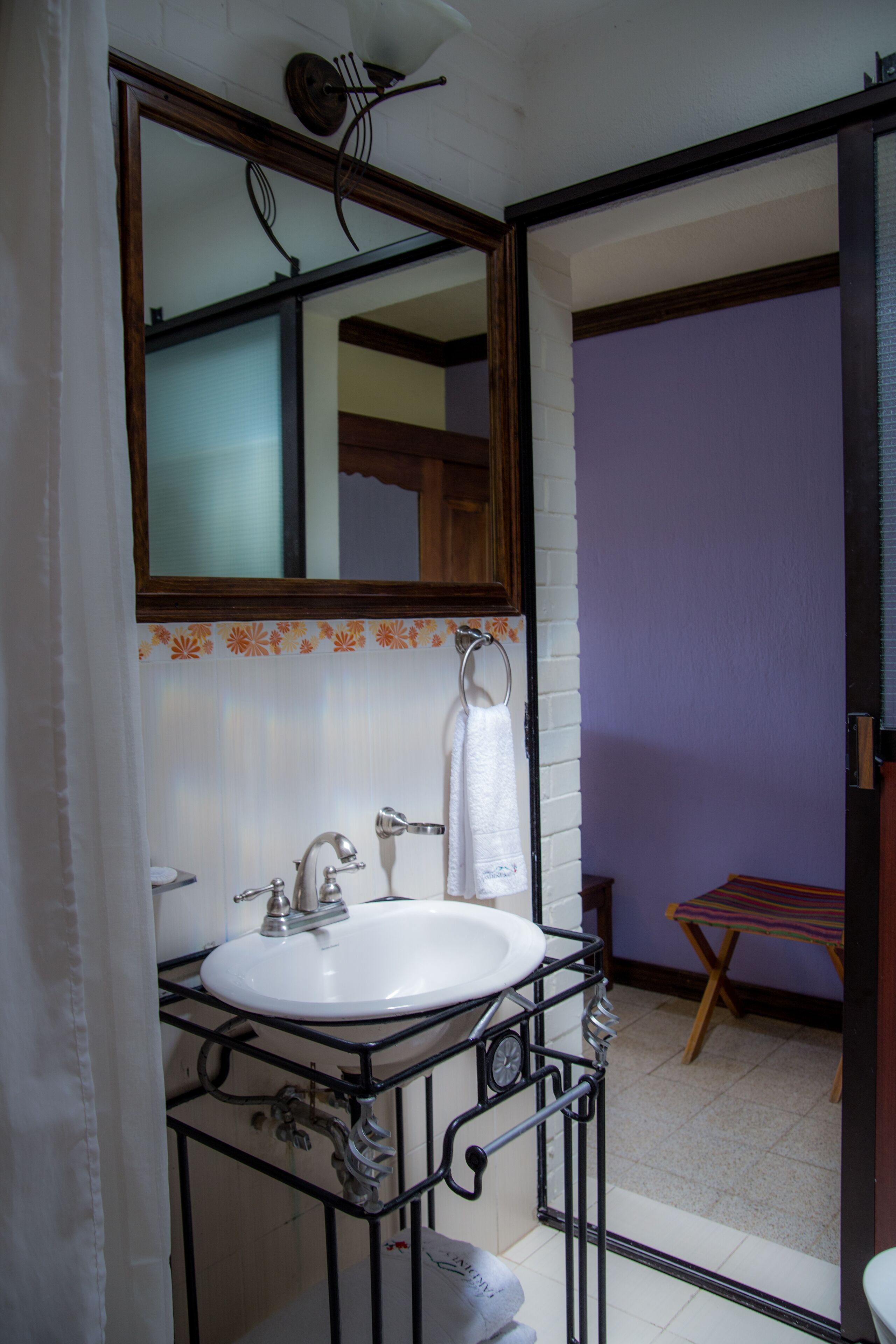 family double room, multiple beds | individually decorated, individually furnished, blackout curtains