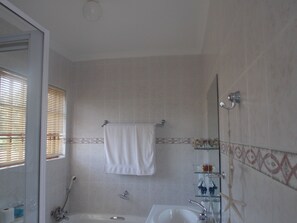 Single/Double/Twin/Triple room | Bathroom | Free toiletries, hair dryer, towels, soap - Bizafrika Guest Lodge & Conference Center (Kloof)