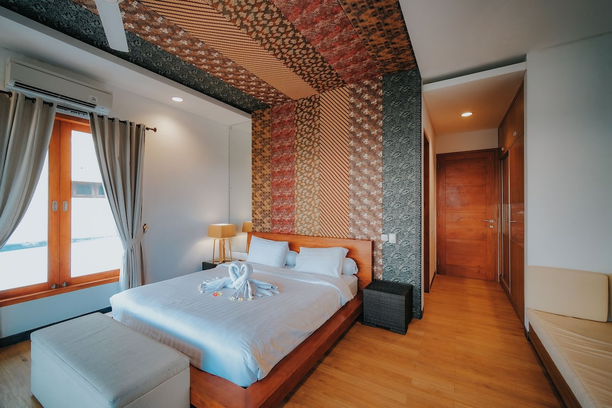 Three Bedroom Beachfront villa # 8 | 3 bedrooms, pillowtop beds, in-room safe, individually decorated