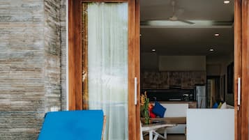 Three Bedroom Beachfront villa # 9 | Terrass/Patio