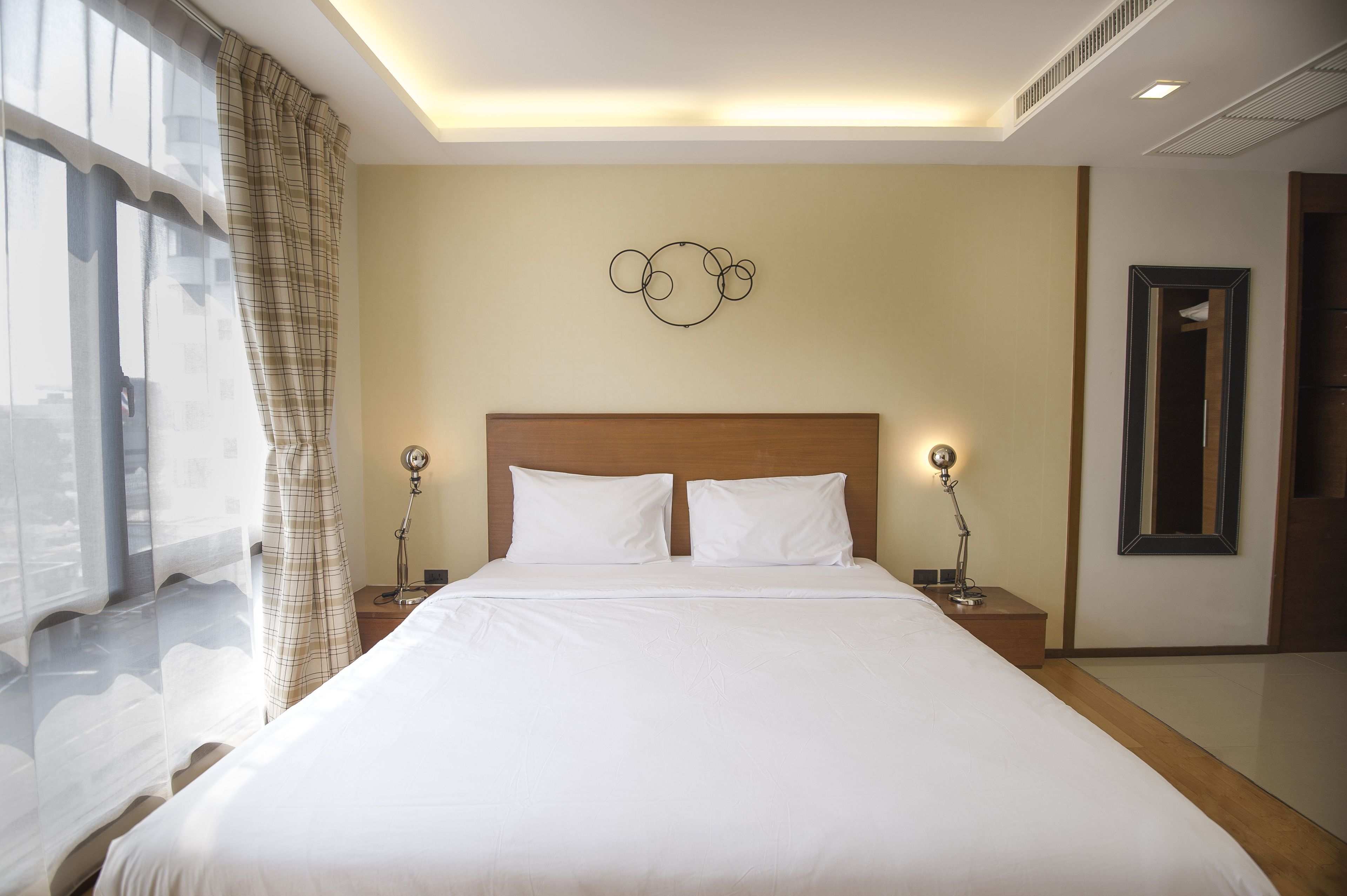 suite, 1 bedroom | 1 bedroom, in-room safe, desk, free wifi