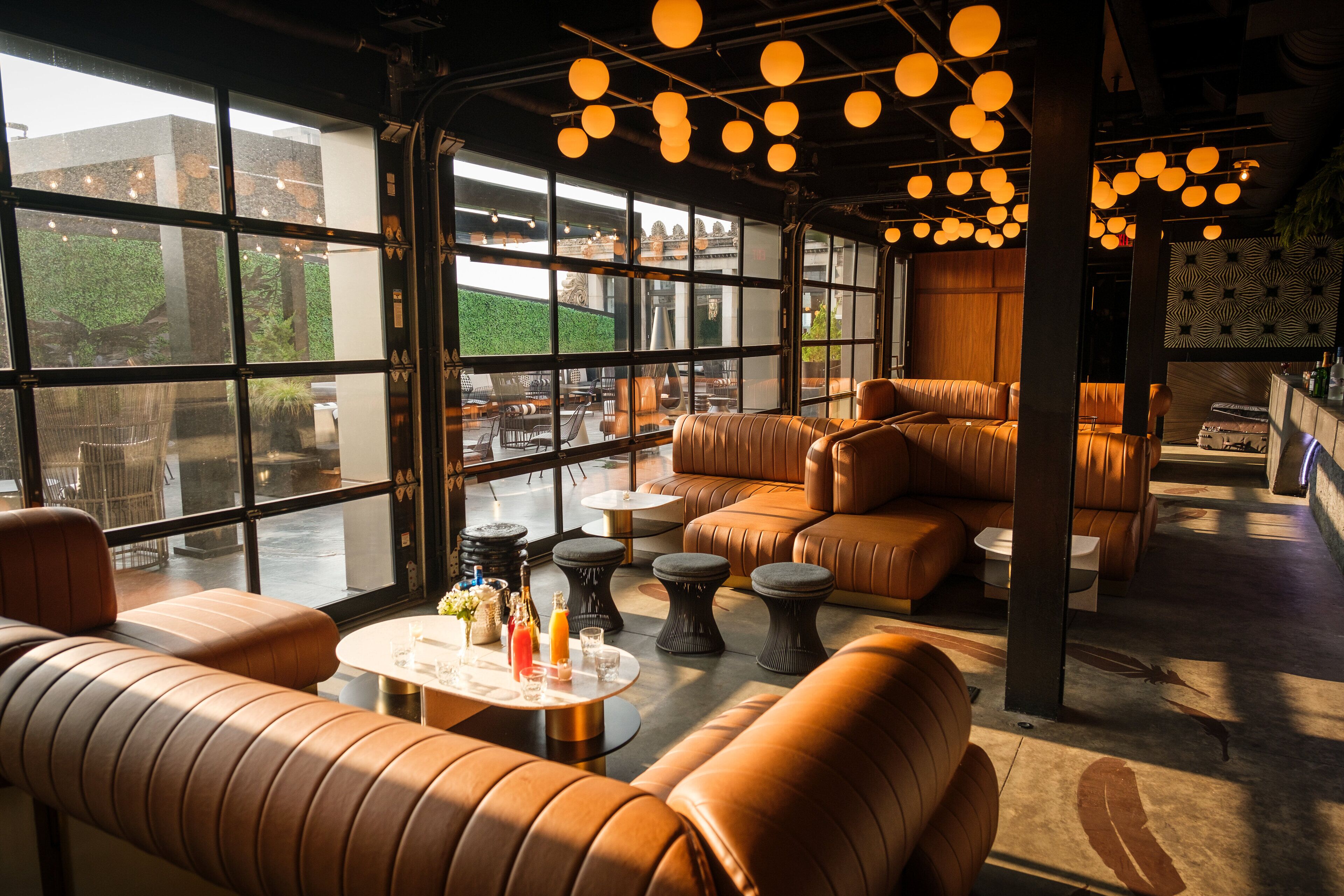 breakfast, lunch, dinner served; american cuisine