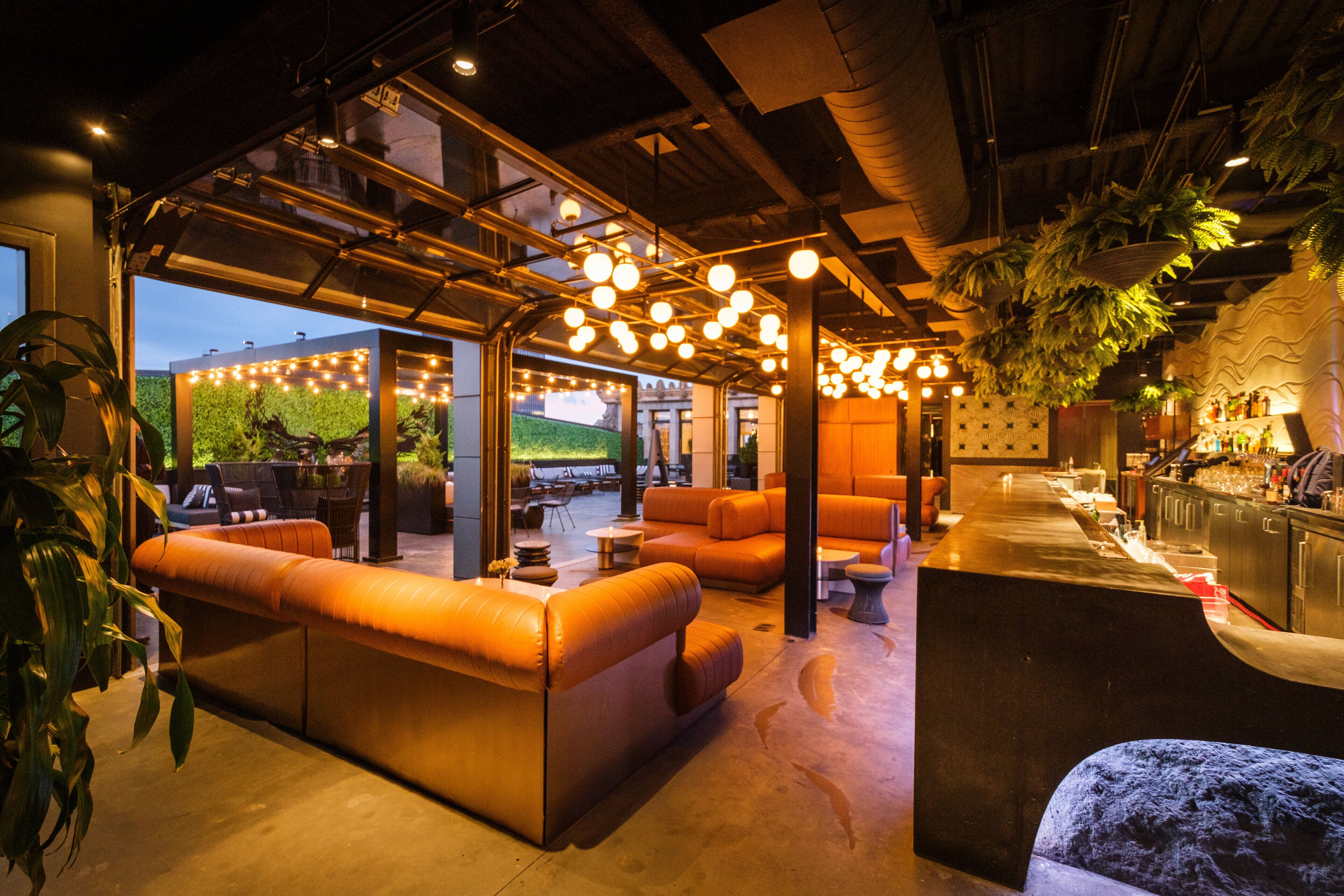 breakfast, lunch, dinner served; american cuisine