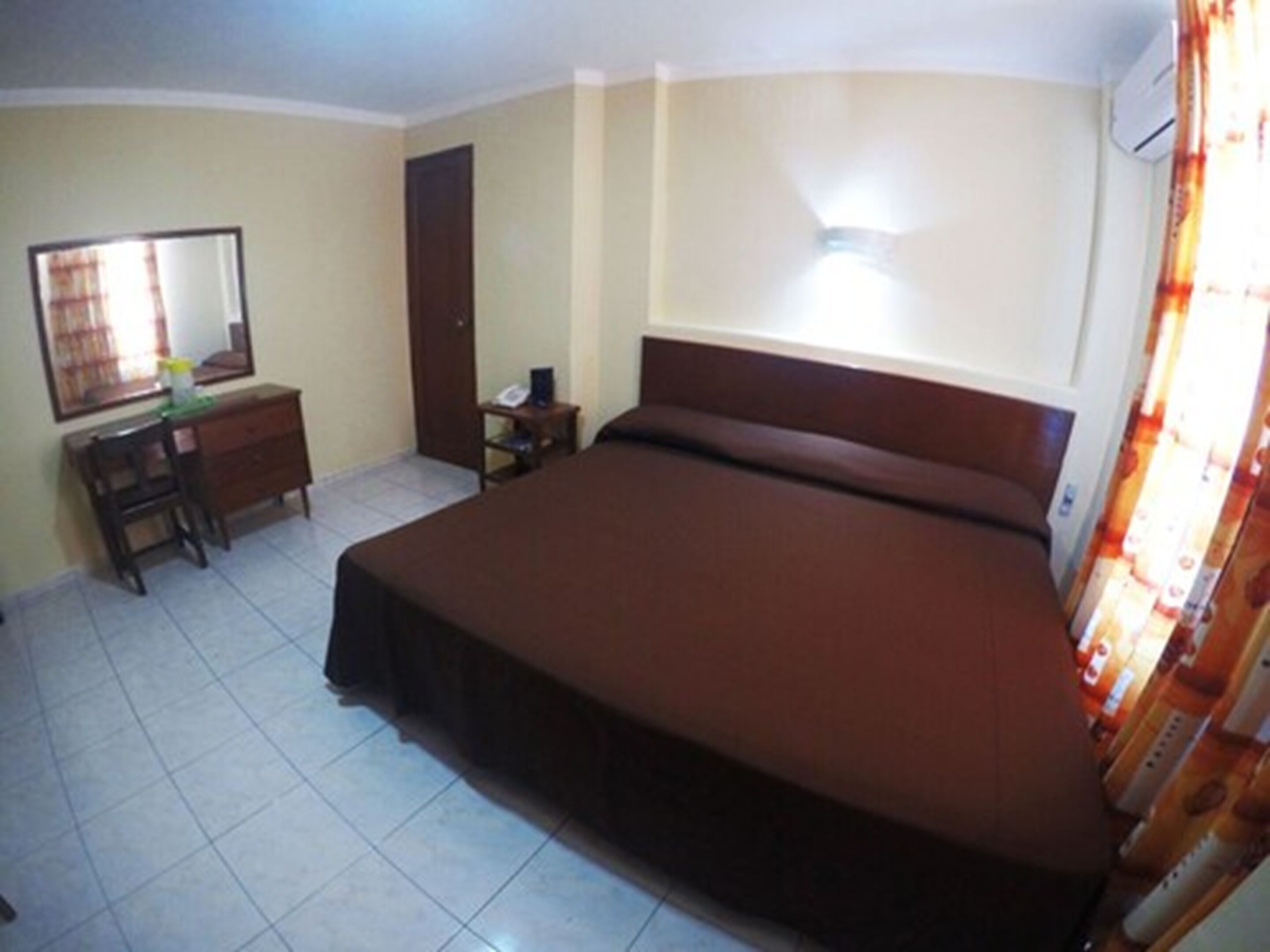 In-room safe, desk, laptop workspace, free WiFi