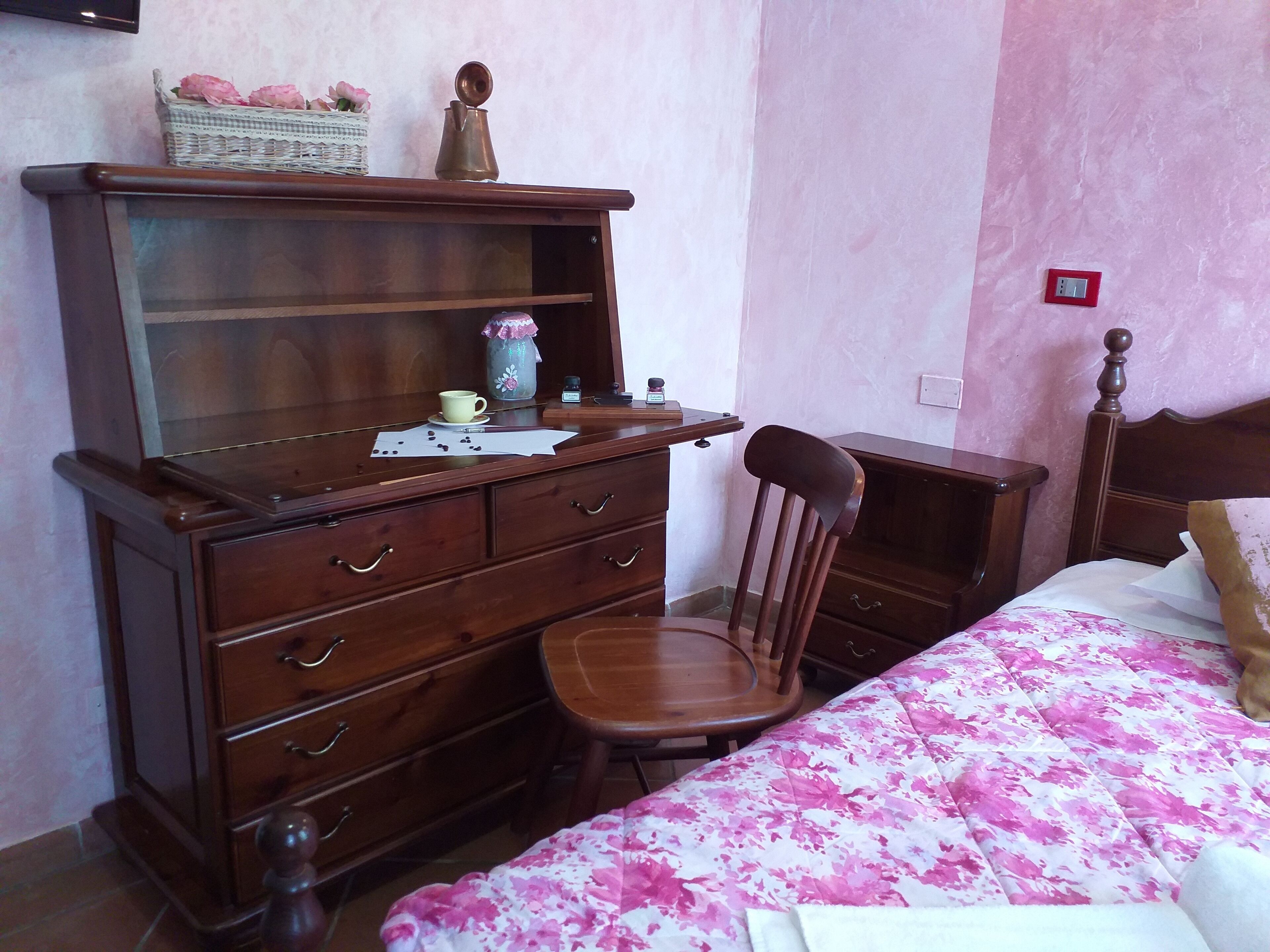 classic single room, garden view | 1 bedroom, premium bedding, down duvets, pillow-top beds