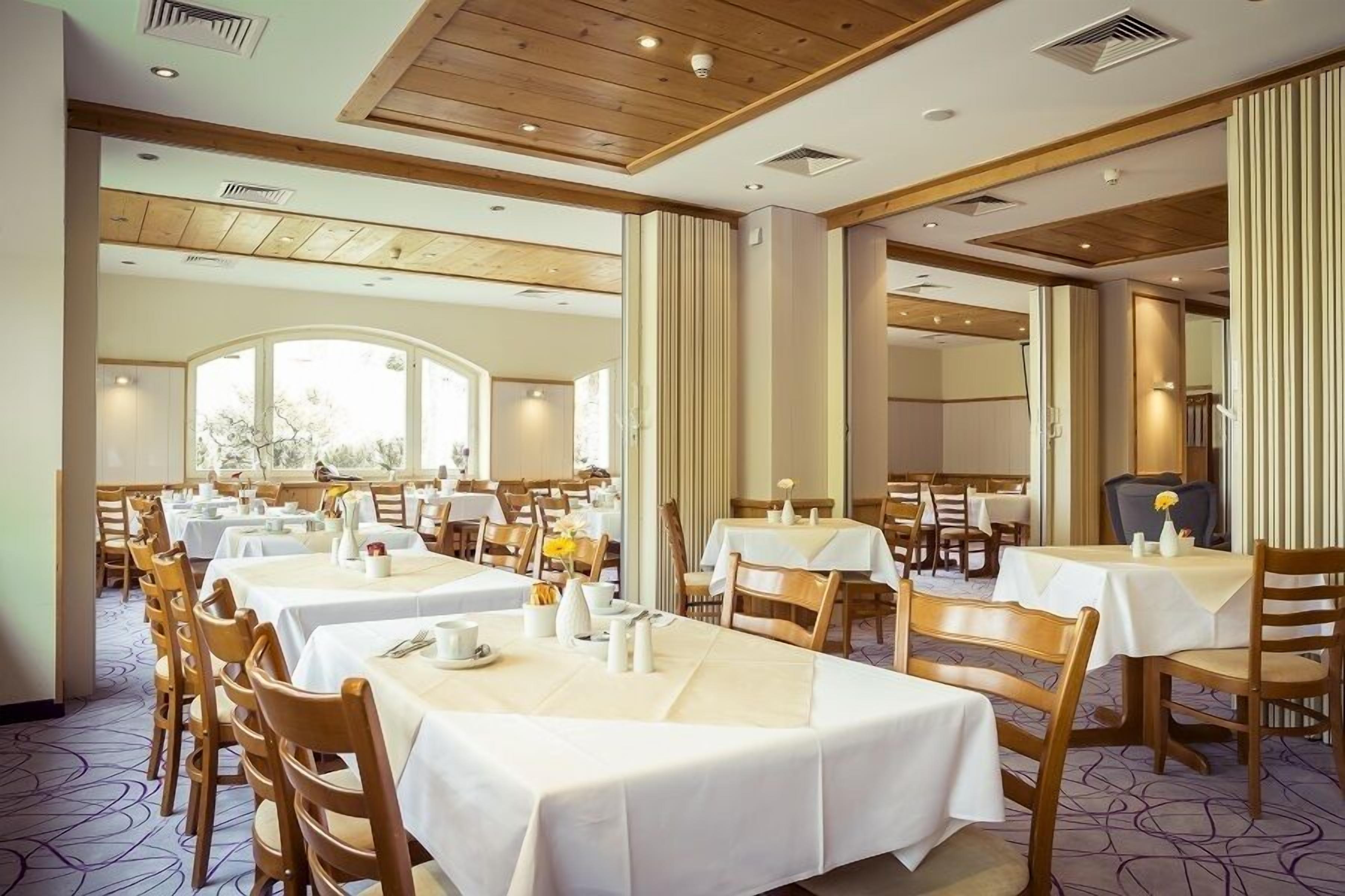 daily buffet breakfast (eur 15 per person)